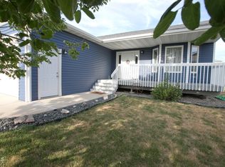 129 Clarke Rd, Bismarck, ND 58504