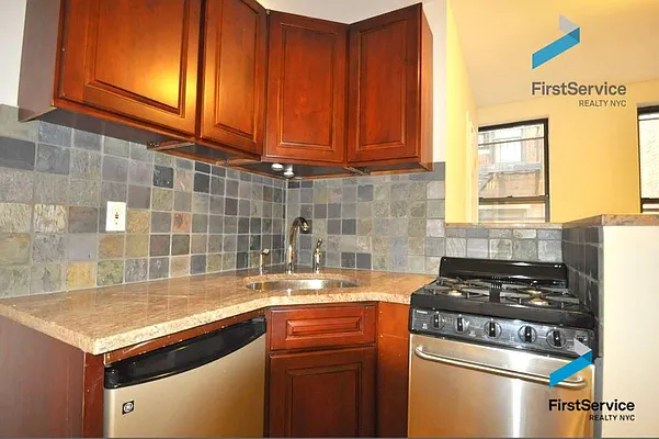 Rented by FirstService Realty (legacy) | media 14