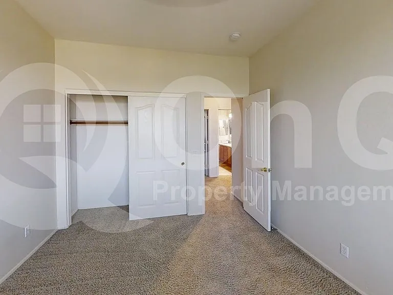 16617 S 27th Ln — Photo 14