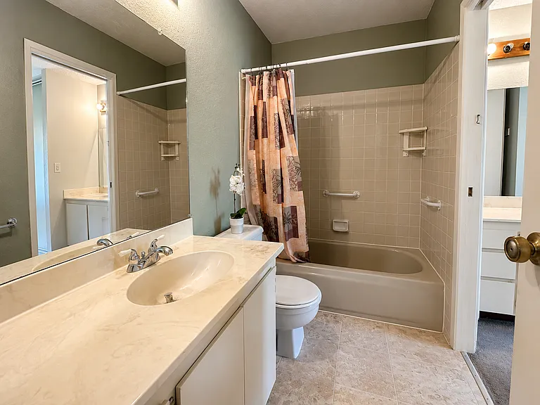 105 Del Valle Cir — Photo 6