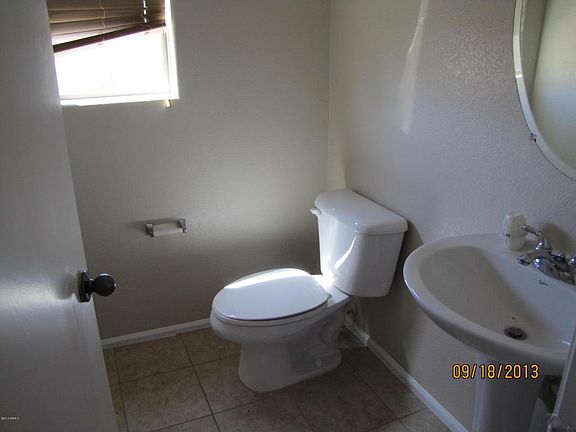 4th image of 42187 W Michaels Dr