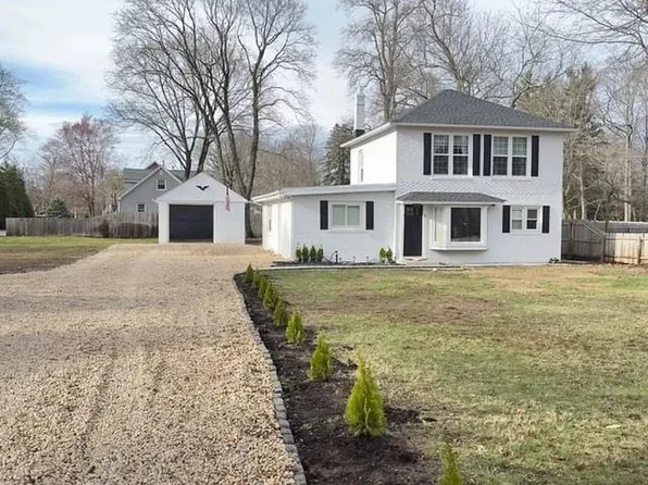 3 Oak Street, Saint James, NY 11780