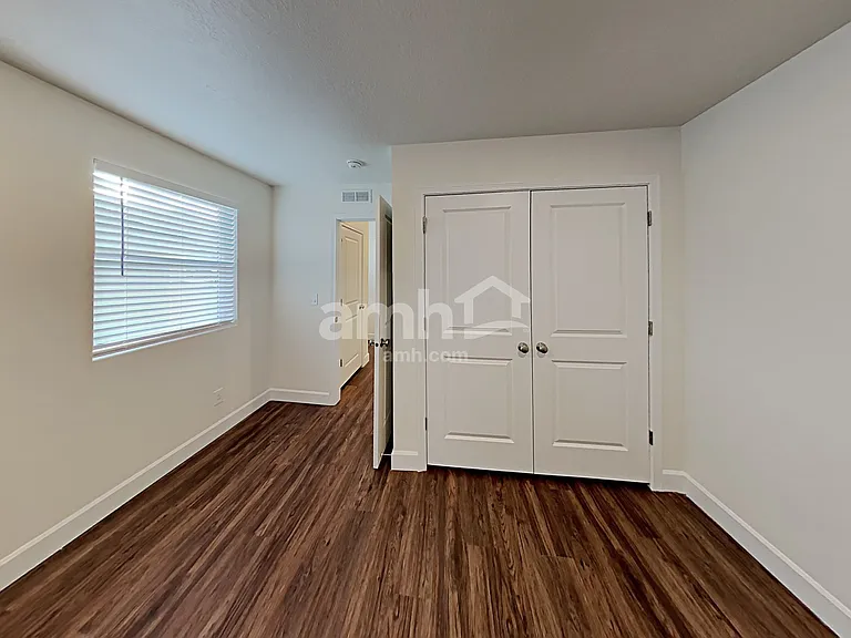 2151 E Silverado Ln — Photo 22