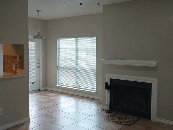 3617 W Northgate Dr APT 125, Irving, TX 75062