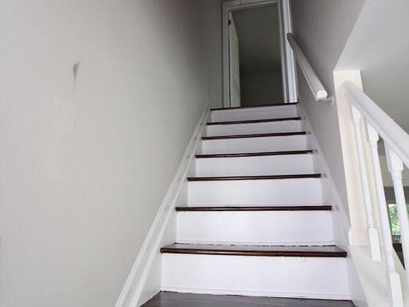 4th image of 123 Selby Ct