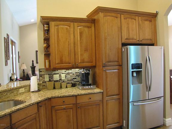 5th image of 2411 SE 22nd Pl