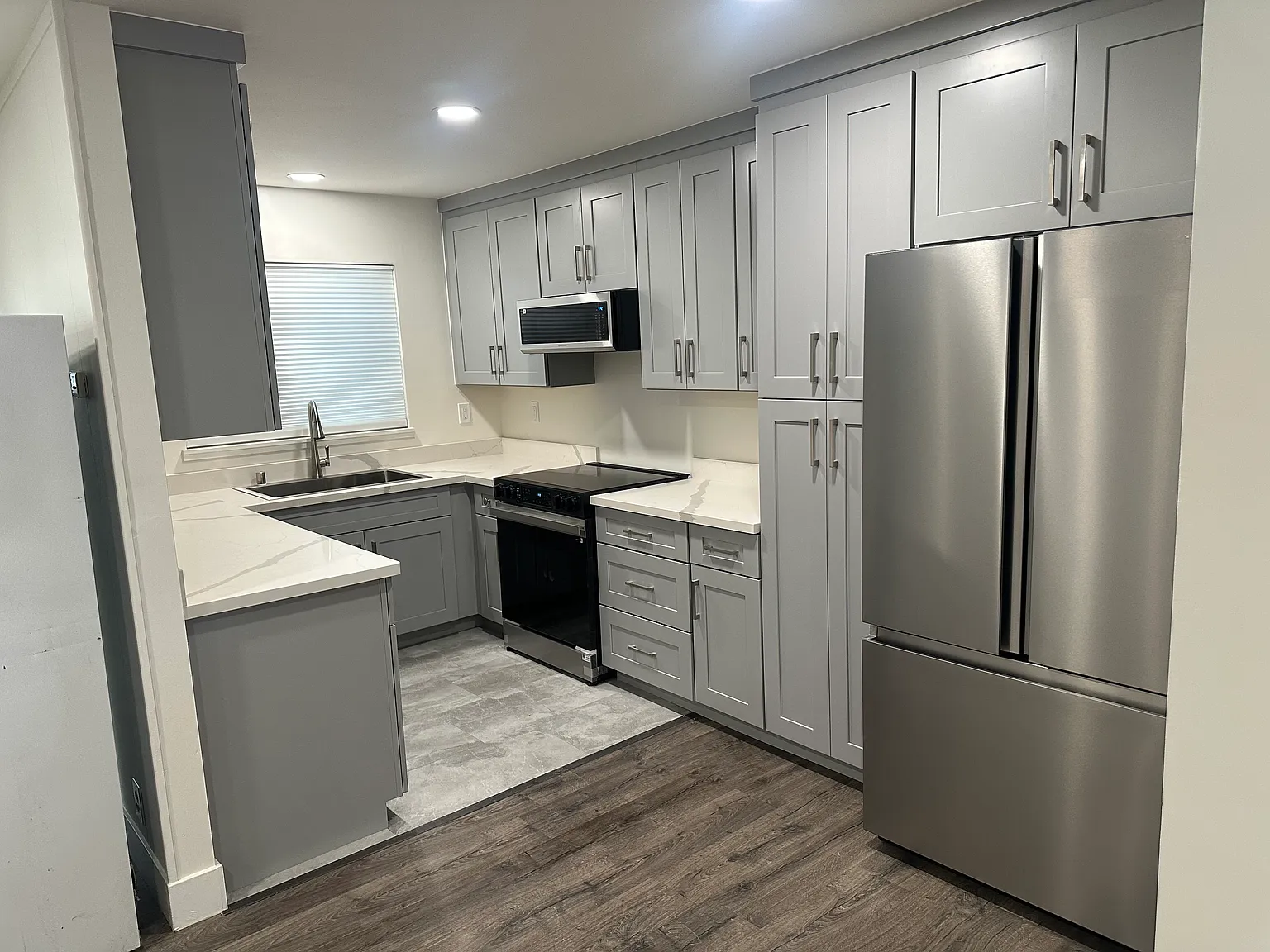 2 bed, 900 sqft, $2,950 — Photo 3