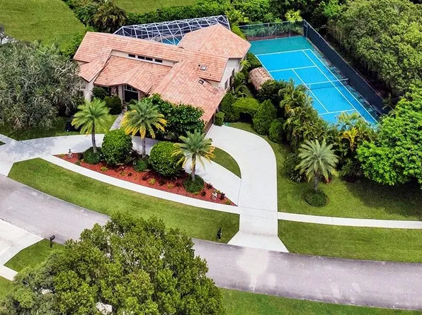 15835 Meadow Wood Dr, Wellington, FL 33414