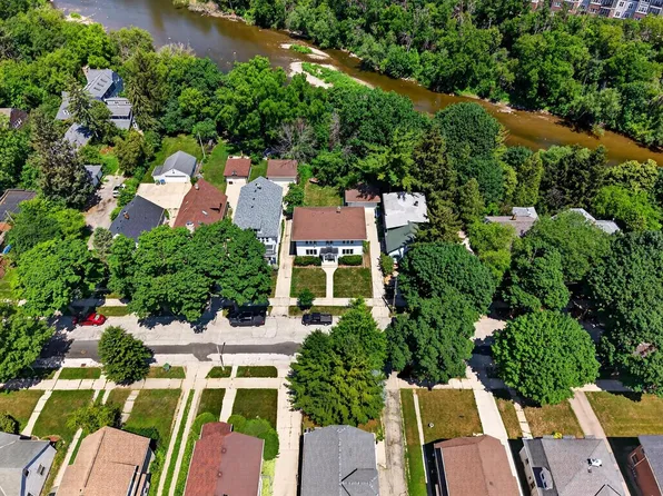 1200 E Vienna AVENUE #1200A, Milwaukee, WI 53212