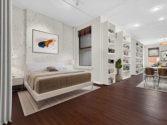 4th image of 300 W 17th St APT 5D