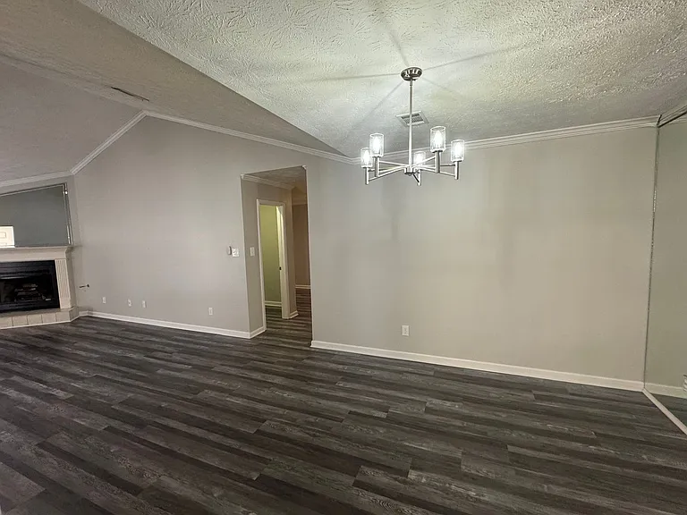 137 Hillabee Ct — Photo 5