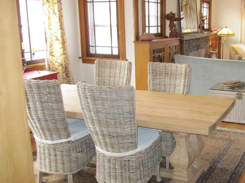Dining room which is adjoined to the living room.