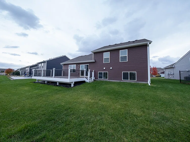 15141 Emory Cir — Photo 29