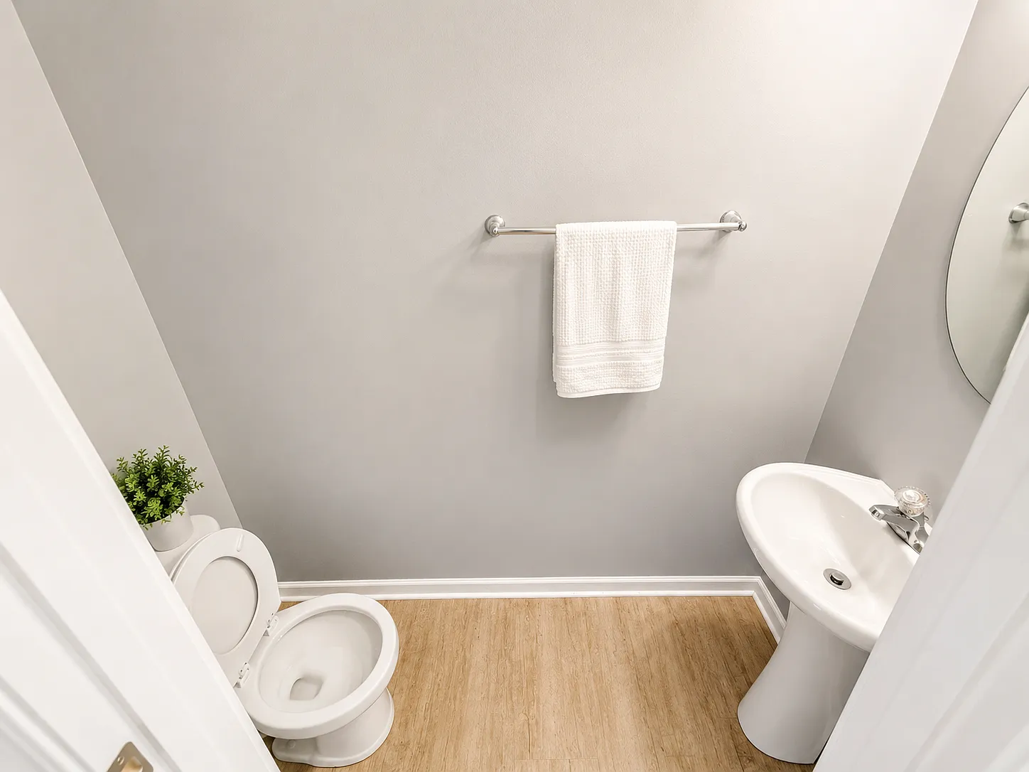 4 bed, 2275 sqft, $2,275 — Photo 4