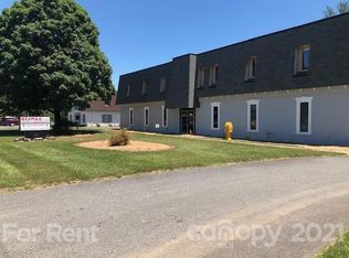 1312 Matthews Mint Hill Rd, Matthews, NC 28105