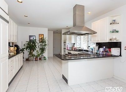 Open Kitchen