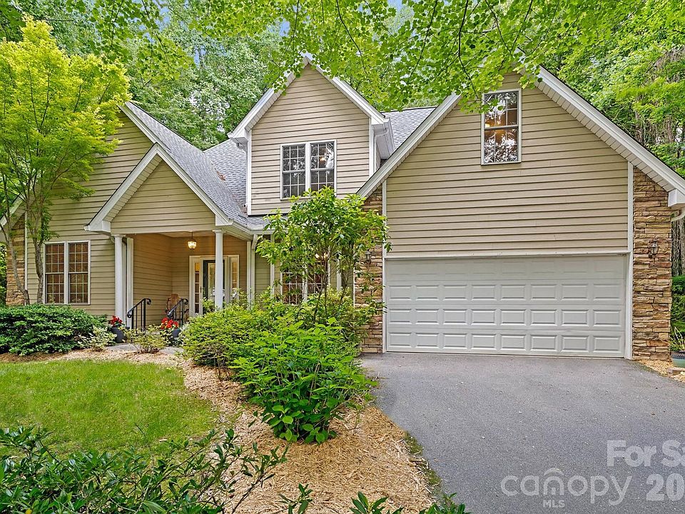 1st image of 36 Poplar Creek Dr