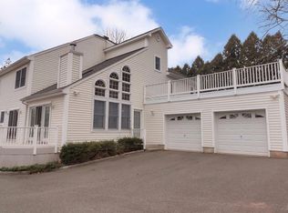 402 New Dover Rd, Colonia, NJ 07067