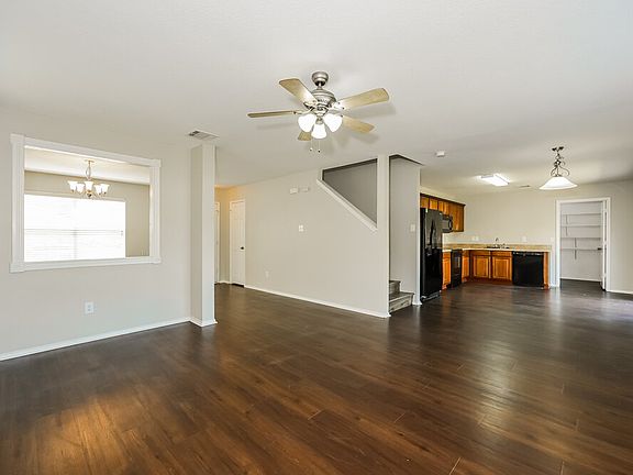 5th image of 312 Fawn Hill Dr