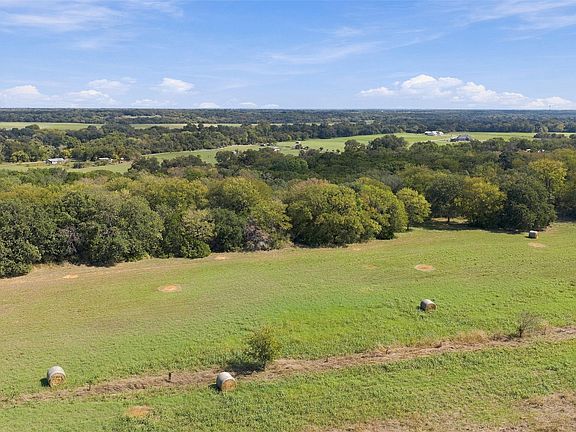 4th image of 145 Private Road 3670