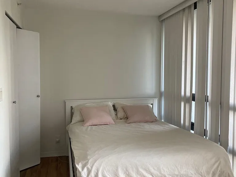 933 Hornby St #1229 — Photo 8