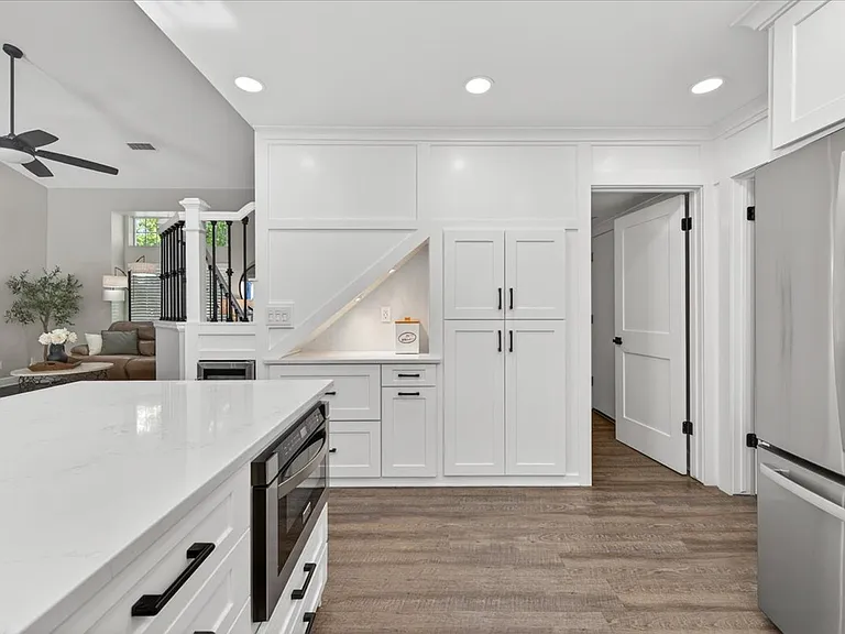 7878 N Meridian Ave — Photo 11