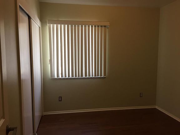 3rd image of 22942 Lull St