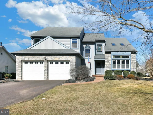 7 Jasmine Ct, Newtown, PA 18940