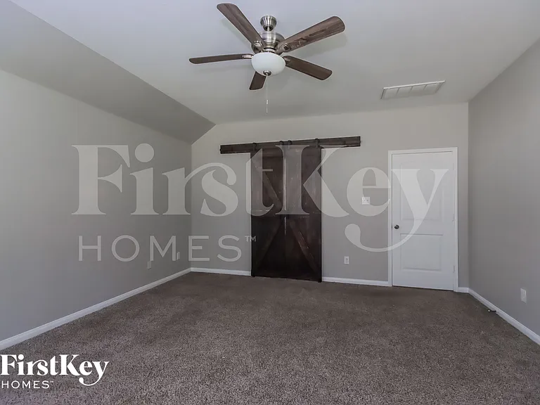 240 Country Crossing Cir — Photo 9