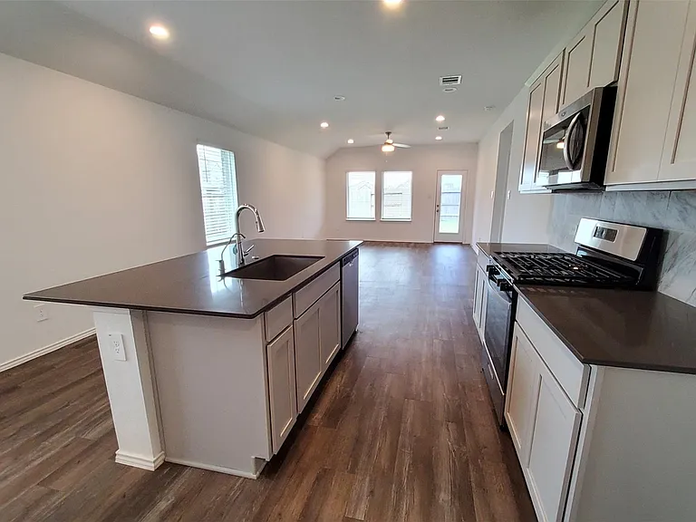 4901 Blue Beetle Ridge Dr — Photo 17