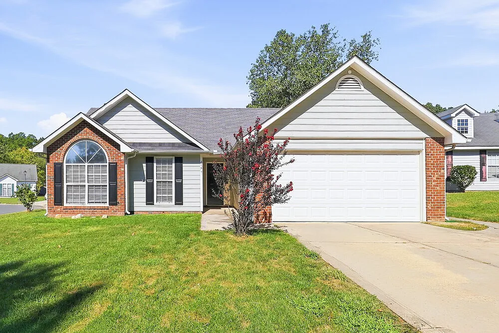 3 bed, 2.0 bath, 1125 sqft, $1,895 — Photo 1