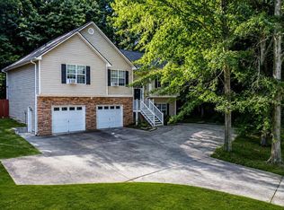 321 Four Oaks Dr, Powder Springs, GA 30127