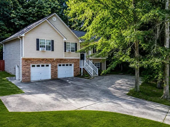321 Four Oaks Dr, Powder Springs, GA 30127
