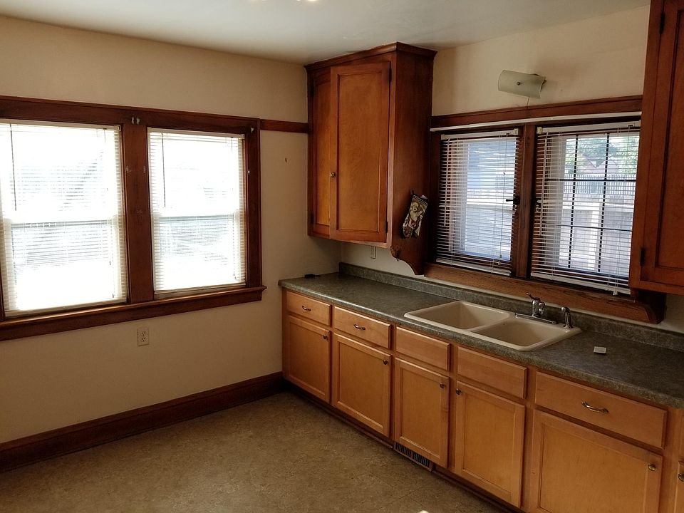 2nd image of 3212 N 60th St
