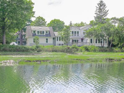 18 Grimes Rd, Old Greenwich, CT, 06870