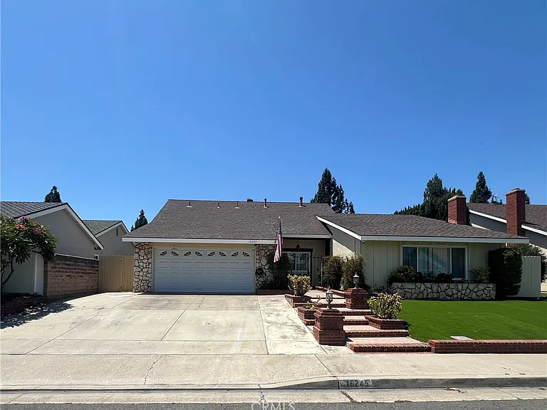 16245 Mount Baden Powell St — Photo 2
