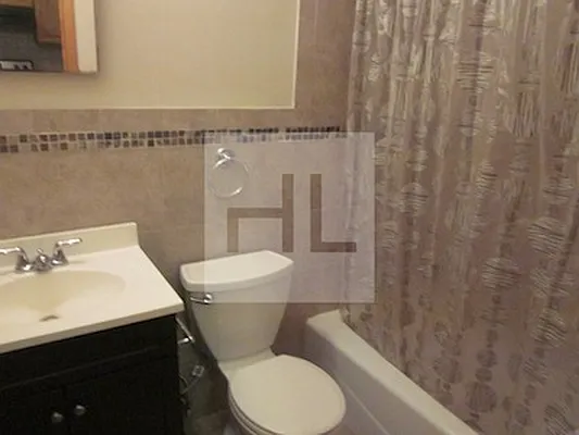 Rented by Highline Residential | media 15