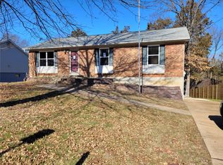 2173 Parkton West Dr, Barnhart, MO 63012