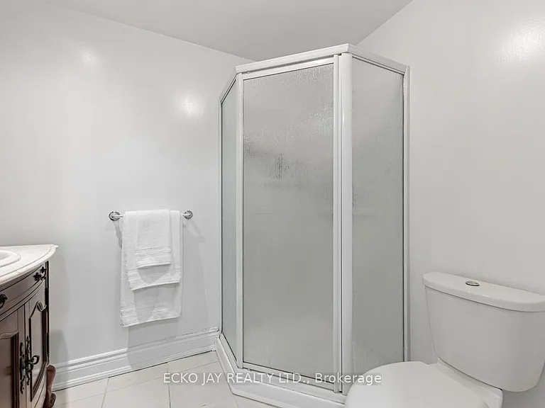 90 George Henry Blvd #17 — Photo 31