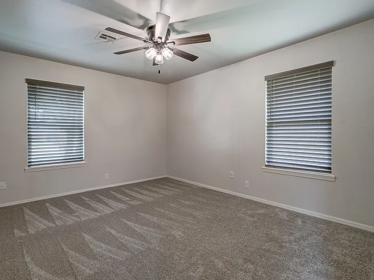 2809 Countrywood Ln — Photo 36