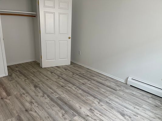4th image of 21-01 41st St #1