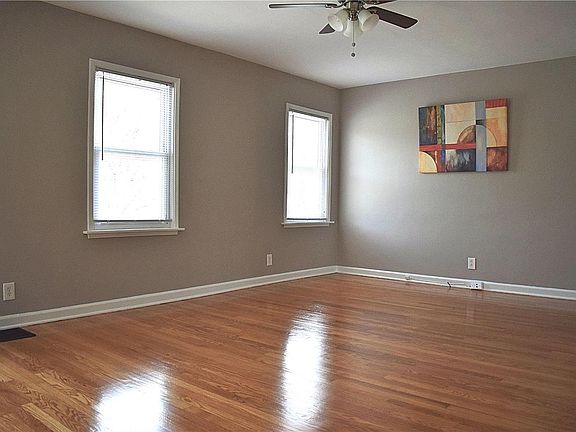 5th image of 6136 Staely Ave