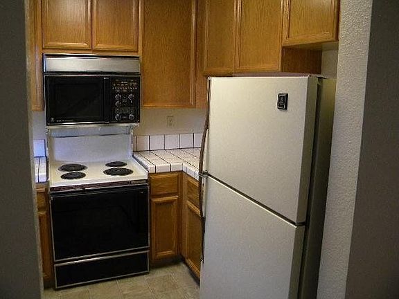 3rd image of 6115 Thornton Ave APT B
