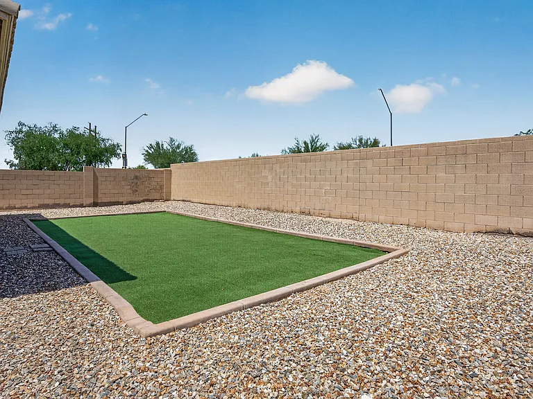 17846 W Buckhorn Dr — Photo 22
