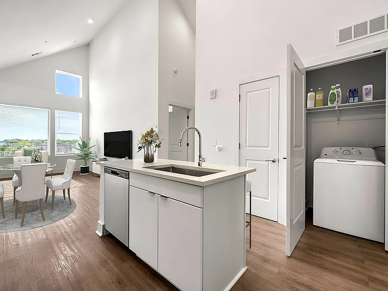 Kitchen Laundry