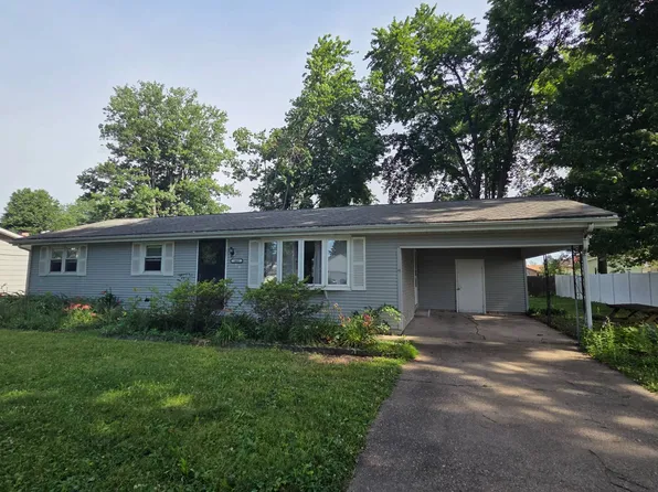 108 E Mack Ave, Olney, IL 62450