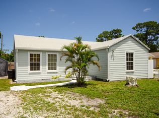 906 State St, Lake Worth, FL 33461