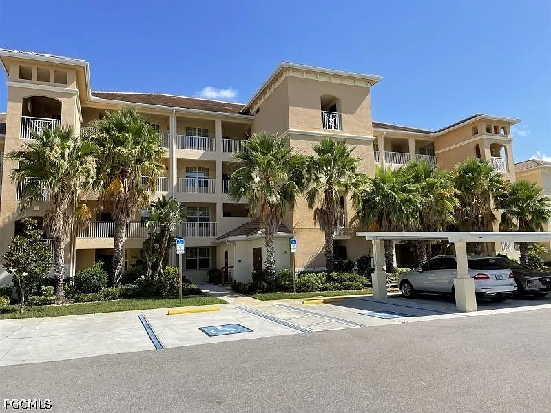 2 bed, 2.0 bath, 1242 sqft, $4,950 — Photo 1