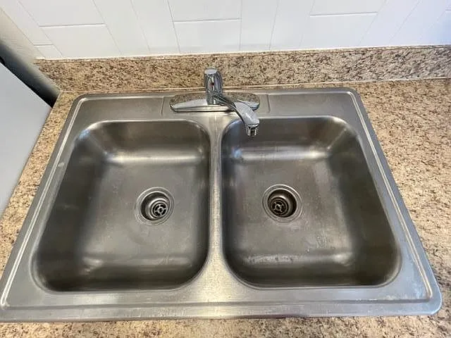 Kitchen sink