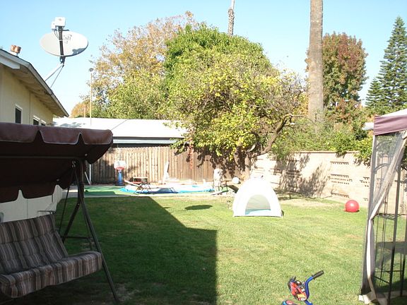 2nd image of 12245 Emelita St